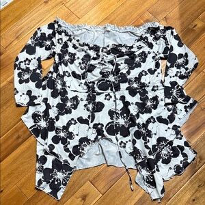 Rosegal Black and White Floral Off-Shoulder Blouse
